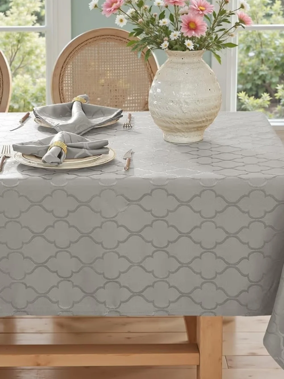 Elegant Gray Rectangular Tablecloth - 60 X 102